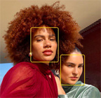 Cadrage centré pour les photos en cours d’utilisation, trois visages mis en évidence